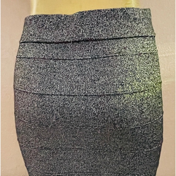 SUZY SHIER Bandage Style Pewter BODYCON Pencil SKIRT Size Medium - Picture 8 of 12